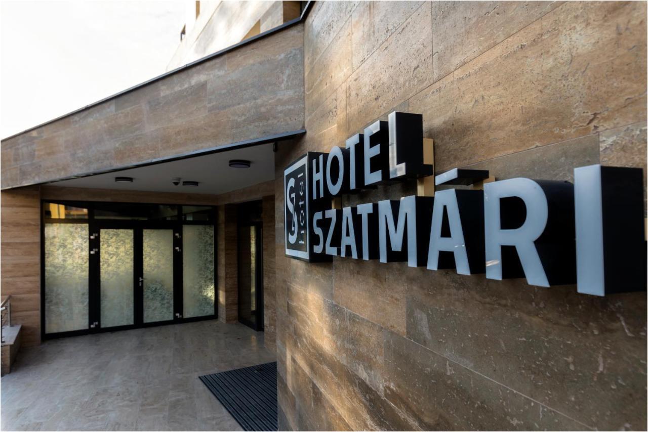 Hotel Szatmari & Etterem Jászberény Exterior foto